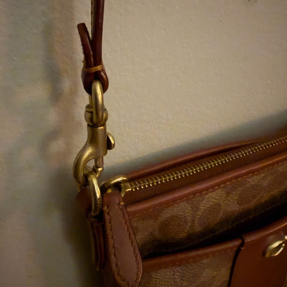 Coach Crossbody Bag and Wallet Set - Picture 6 of 12